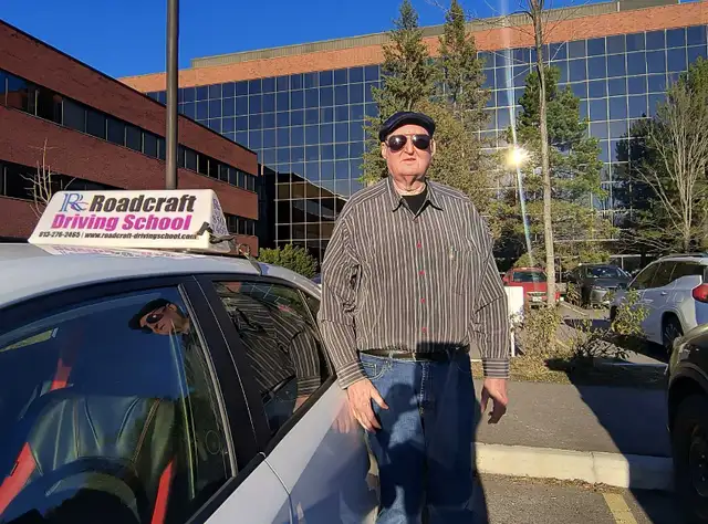 Looking for driving lessons call 613-276-246564520056701442121