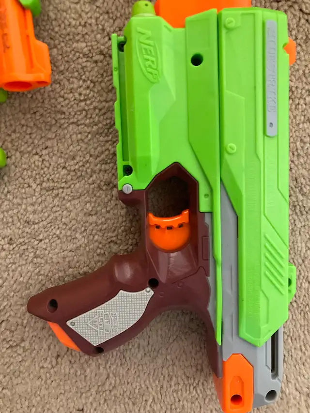 Nerf Zombie Guns and Darts in Toys & Games in Oshawa / Durham Region - Image 4