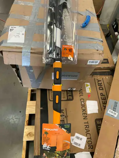 Fiskars Chain Drive Extendable Pole Tree Pruner., View more