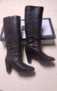 Hilary Radley Women's Leather Boots (size 8)