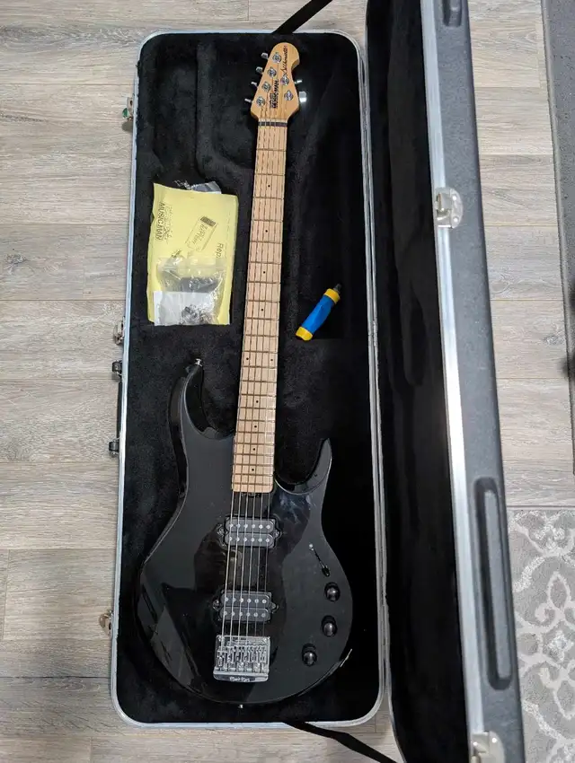 Music Man Silhouette Bass VI / Baritone62863276433666121