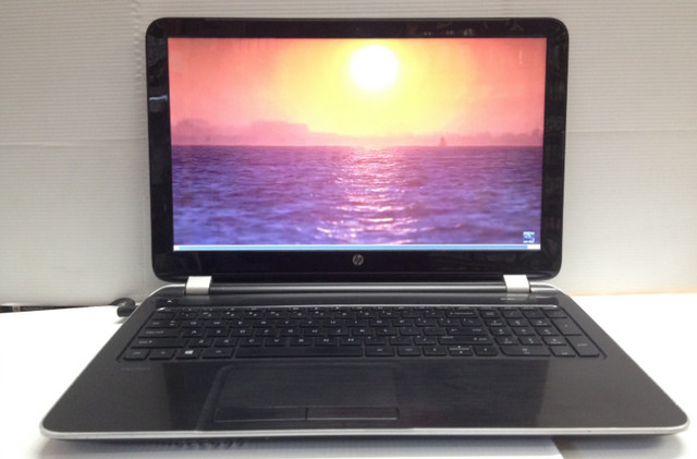 HP Laptop WEBCAM HDMI SOLID STATE HD WIN 10 PRO licensed in Laptops in Gatineau