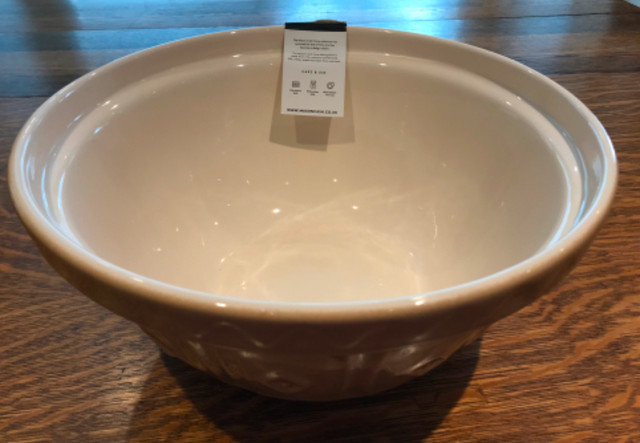 MASON CASH XL MIXING BOWL, Classic Cane Design in Kitchen & Dining Wares in Calgary
