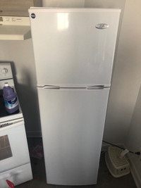 Epic fridge/ amana oven 400$ Both URGENT!