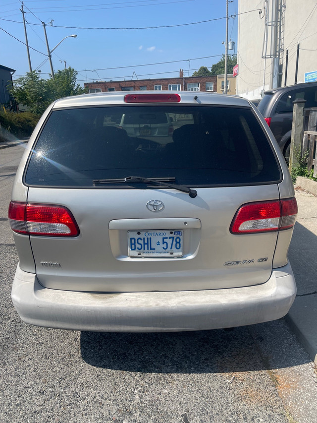 2001 Toyota sienna CE in Cars & Trucks in Mississauga / Peel Region - Image 4