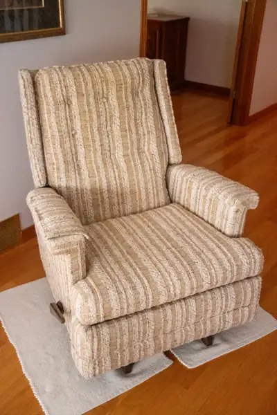 Kroehler Rocker Recliner, View more