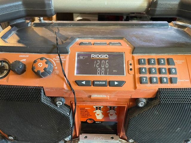 Ridgid Job Site Radio R8408 Stereo in Other in Mississauga / Peel Region - Image 4