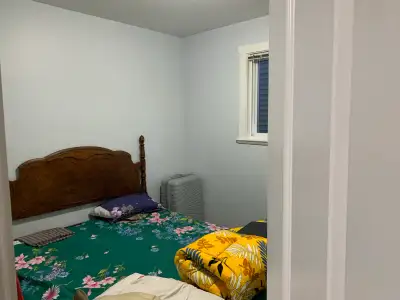 Room Available for Sharing Location: 1251 Ewen Ave, New Westminster, BC V3M 5E5 ✅ Free Wi-Fi ✅ Close...