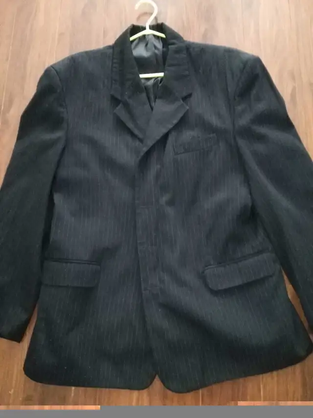 Big men's XXL suit blazers  $15 each (size 46") in Men's in City of Toronto - Image 8