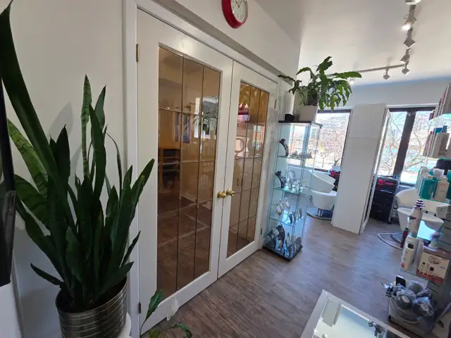 Photo 19
