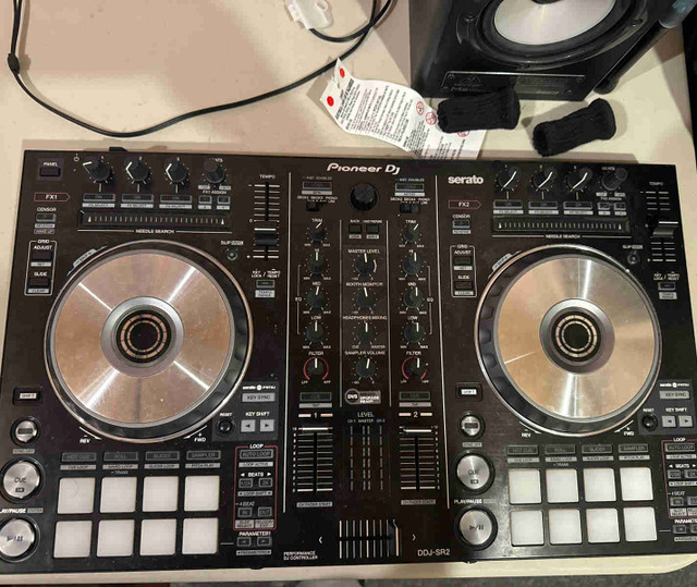 PERFECT CONDITION DDJ SR2 WITH EXTENDED WARRANTY in Performance & DJ Equipment in Markham / York Region