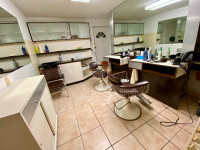 Mobilier salon de coiffure/Hairdressing salon furniture