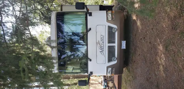 Tiffin Motorhome in RVs & Motorhomes in Nelson - Image 4