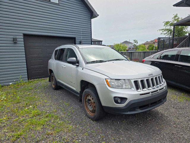 Jeep compass 2011 dans Autos et camions  à Victoriaville