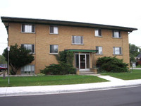ONE BEDROOM APARTMENT 410 LAUZON RD