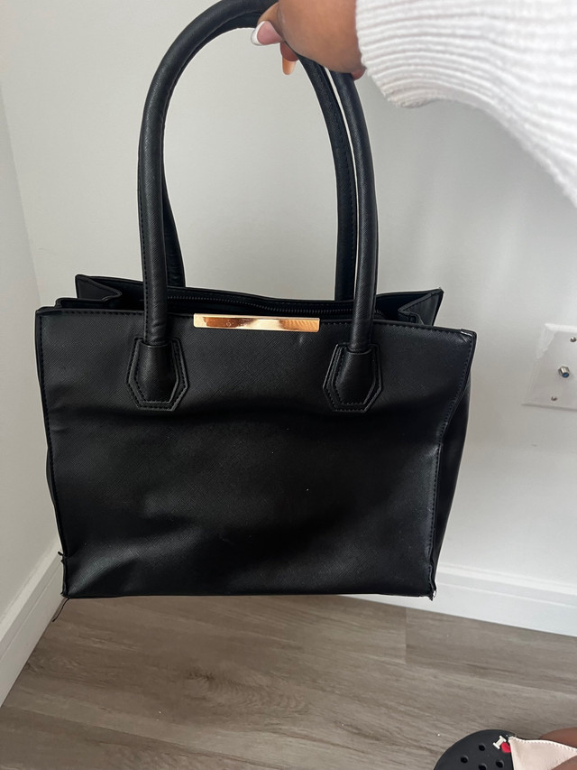 Black bag  in Women's - Bags & Wallets in Hamilton