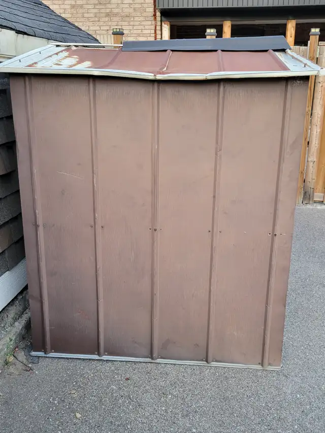 Metal shed for sales. in Outdoor Tools & Storage in City of Toronto - Image 4