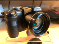 Panasonic Lumix DMC-FZ18 8.1MP 18x Leica Zoom Digital Camera,