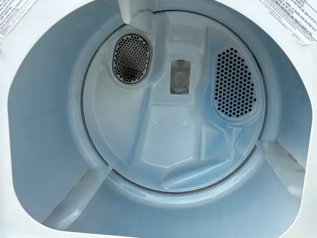Whirlpool Electric Dryer – Cleaned & Tested in Washers & Dryers in Oakville / Halton Region - Image 4