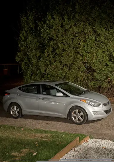 2012 Hyundai Elantra manual 216,656km With sunroof Great condition. We just bought it for our son 3...