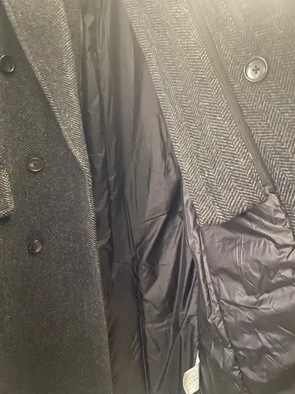 Men Winter wool coat (Cardinal) brand new never used in Women's - Tops & Outerwear in City of Montréal - Image 9