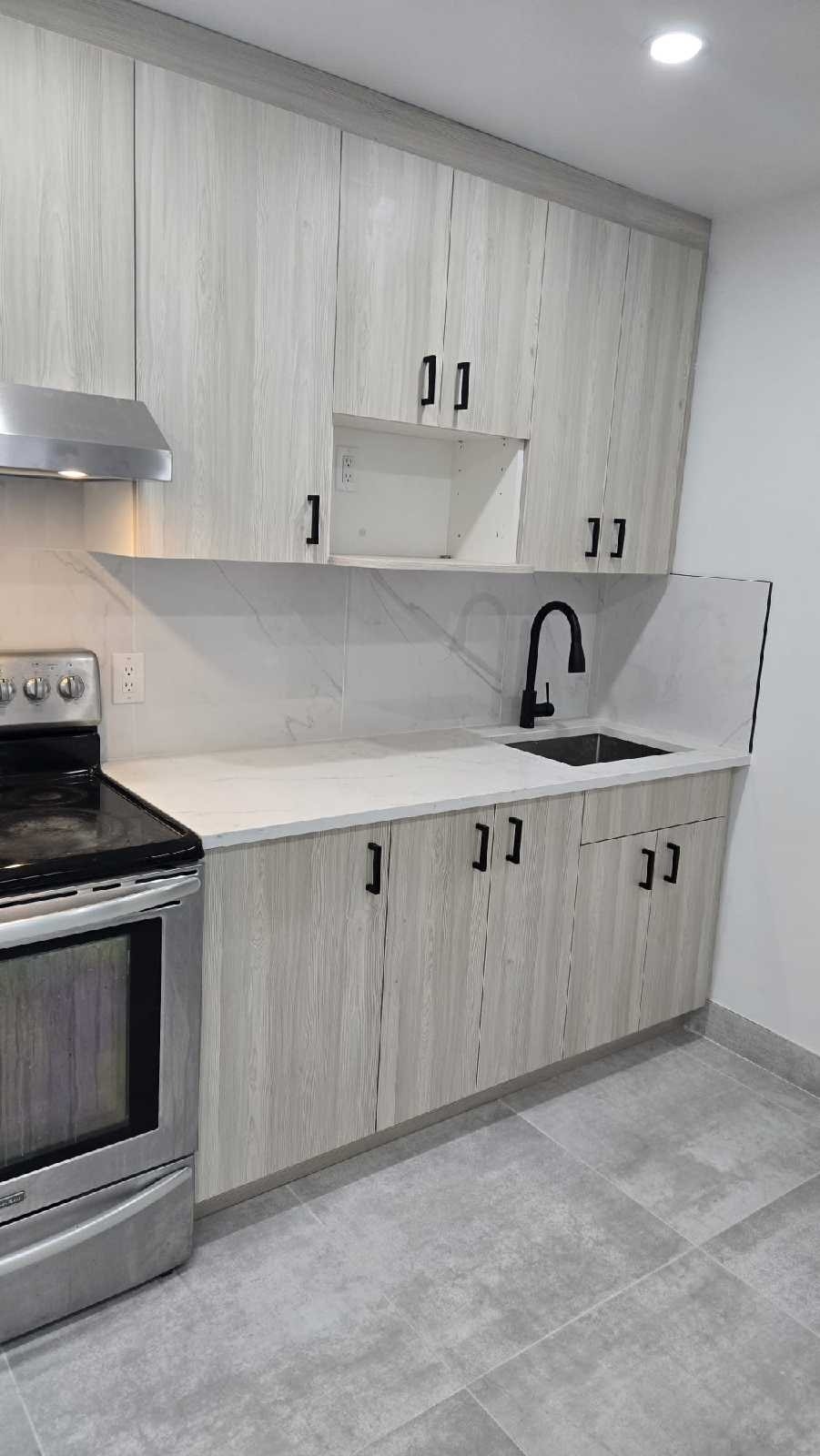 10e Av — photo 2
