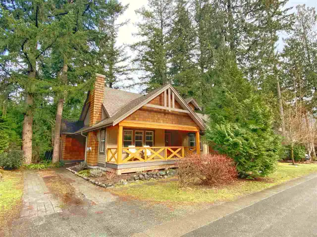 $4000 /  Furnished 4 bedroom cottage at Cultus Lake