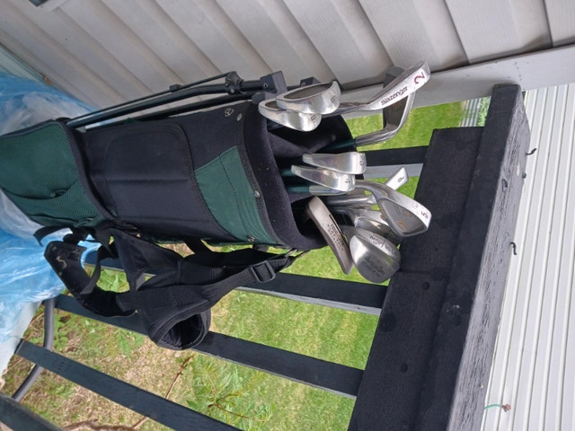 set of Golf Clubs / left hand Golf Calgary Kijiji