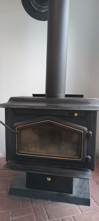 Wood Stove and indoor chimney pipe