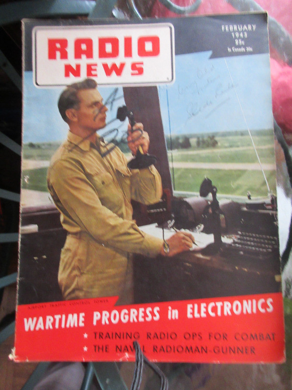 RADIO  NEWS  February 1943  Magazine dans Magazines  à Ville de Toronto
