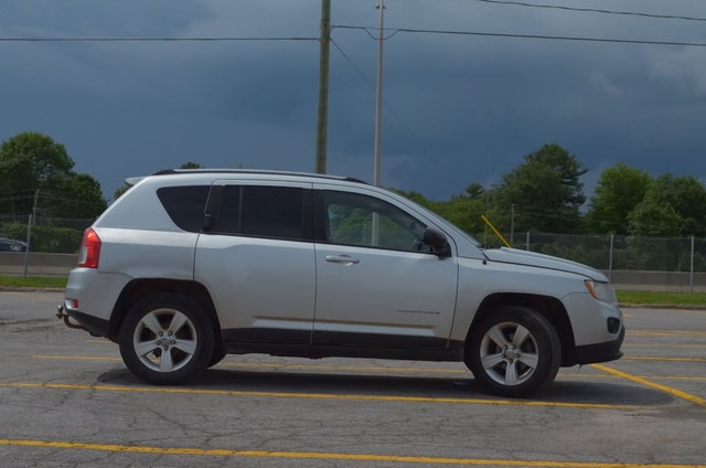 Jeep Compass 2011 North Edition — photo 4