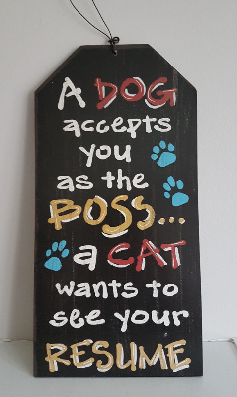 DOG AND CAT SIGN/PICTURE in Home Décor & Accents in Petawawa