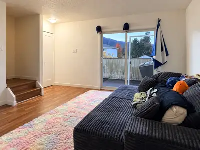 This 2-bedroom, 1-bathroom townhome located at 22 Wedeene is available for rent! Featuring a functio...