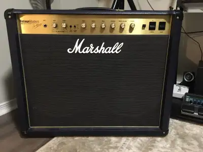 Marshall Modern Vintage 2x12 combo, View more
