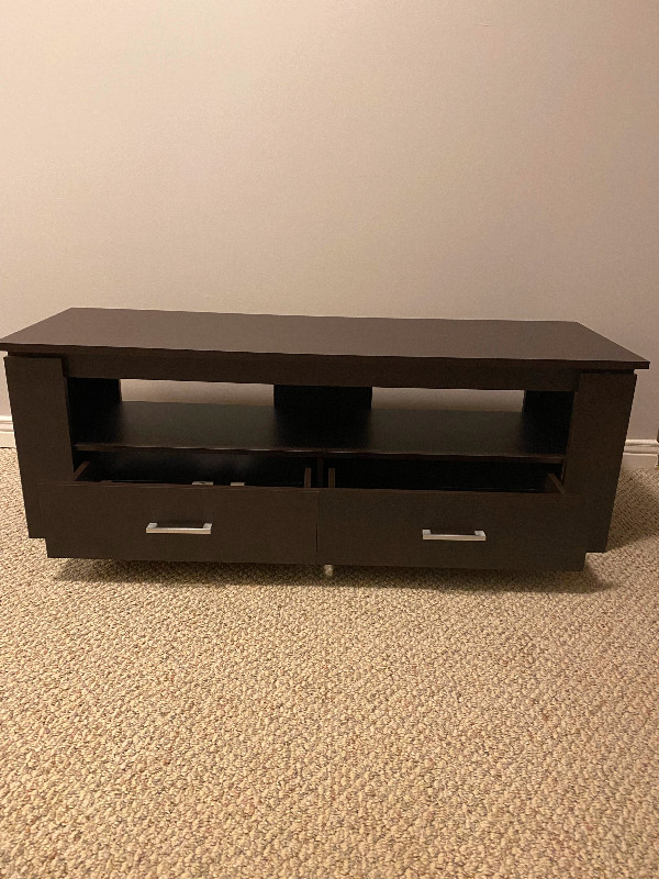 TV stand in TV Tables & Entertainment Units in Gatineau