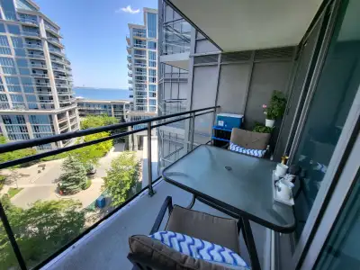 Bright 1-Bedroom+ 1 Den Condo for Rent Parklawn/Lakeshore