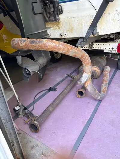 Cat back takeoff from a 2021 Tundra. Rust is just on surface.