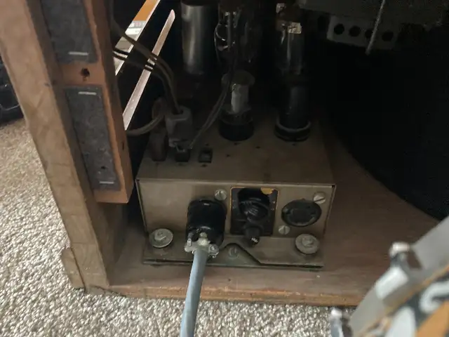 Hammond Organ Leslie speaker in Pianos & Keyboards in Calgary - Image 7