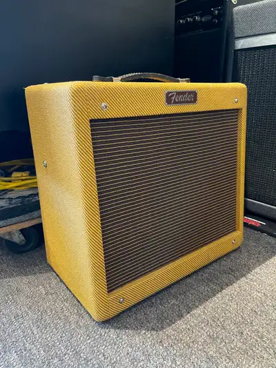 Fender Pro Junior IV Amp, View more