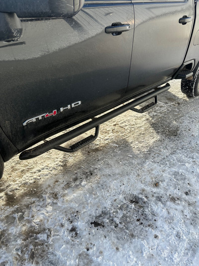 Rough Country Nerf Bars 2020-2023 ChevyGmc 2500 Crew Cab