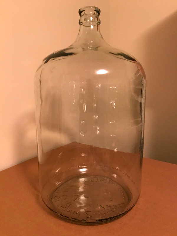 Glass Carboy 23 L in Hobbies & Crafts in St. John's - Image 3