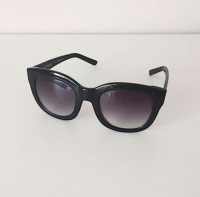 NEW - Black Gradient Sunglasses