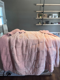 Large pink 15lbs weighted blanket 