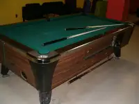 Pool  table 4x8 Slate Valley  "Cougar " Light  blonde.