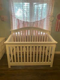 Thompson model #7800 baby crib 
