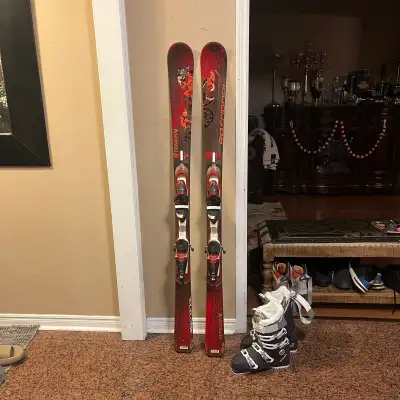 154 Rossignol   ski with boots Boots , View more