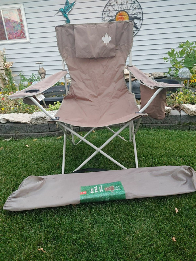 Farm Estate Sale- Extra-Wide Camping Chair with Beverage Cooler | Patio &  Garden Furniture | Saskatoon | Kijiji