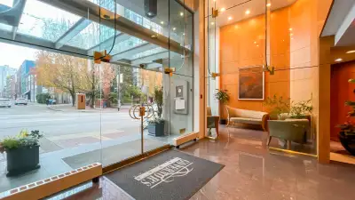 Live Comfortably at 388 Drake Street