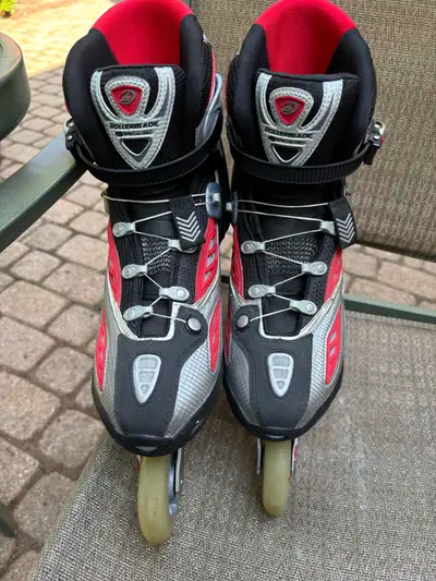 Selling a Rollerblade Brand Crossfire RS Inline blades men’s size ten (10) in excellent shape
