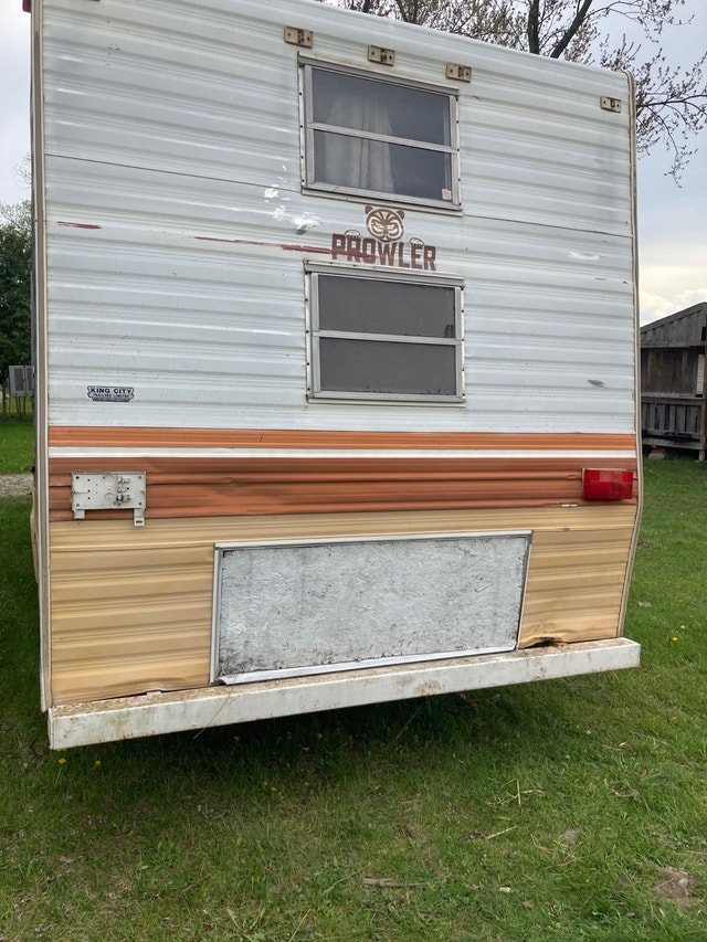 24’ prowler camper trailer park storage office cottage camp apt Park